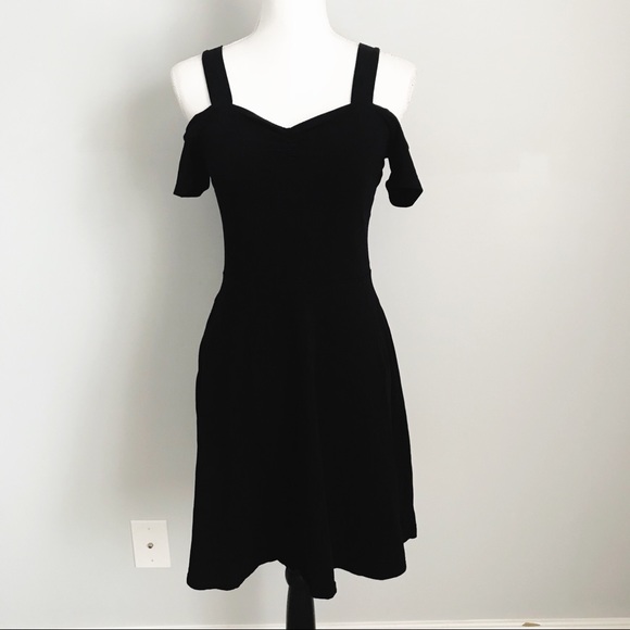 dorothy perkins black embellished shoulder shift dress